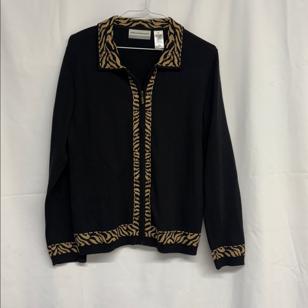 Alfred Dunner Black Zip-up Cardigan with Gold Pattern sz PL